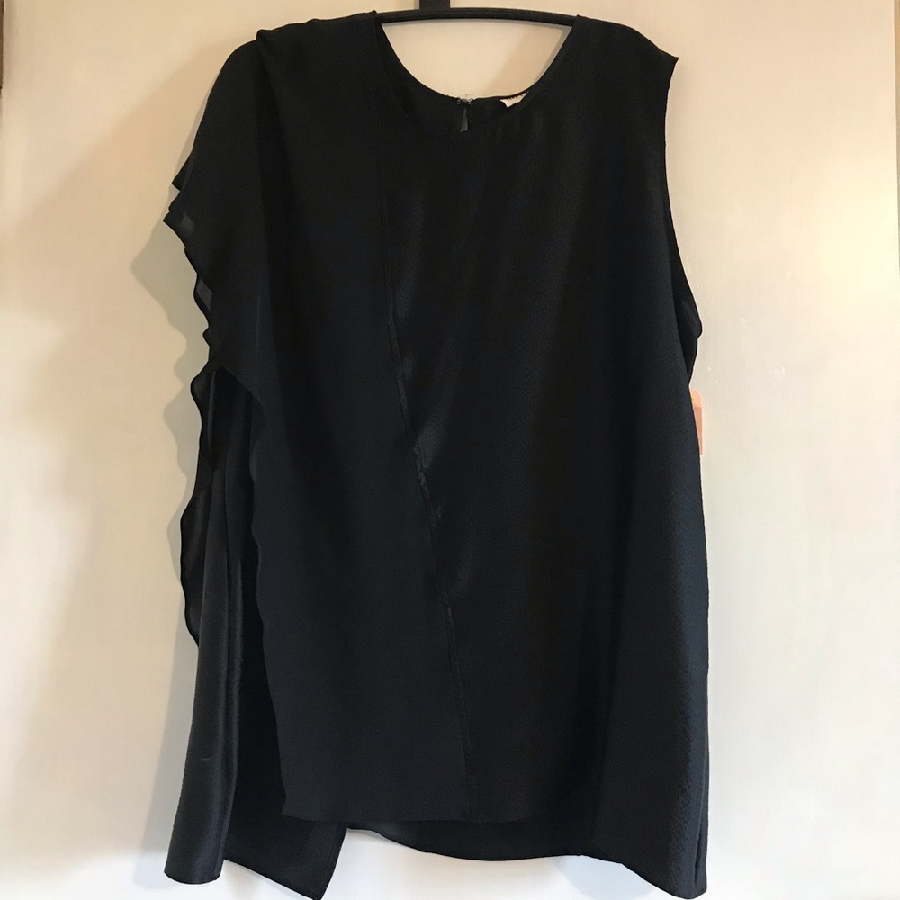 Inclan Studio Top